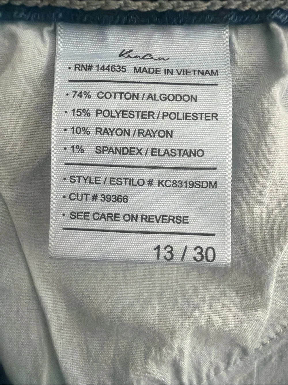 KanCan |Size 13/30 |Distressed |Light Wash Jeans |Frayed Hem - Picture 6 of 12